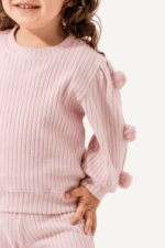 Kol Ponpon Detaylı Kız Çocuk Triko Takımı - Görsel 3