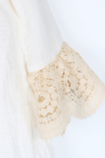 Kız Çocuk Zarif Geniş Dantel Detaylı Keten Elbisesi Krem - Görsel 3